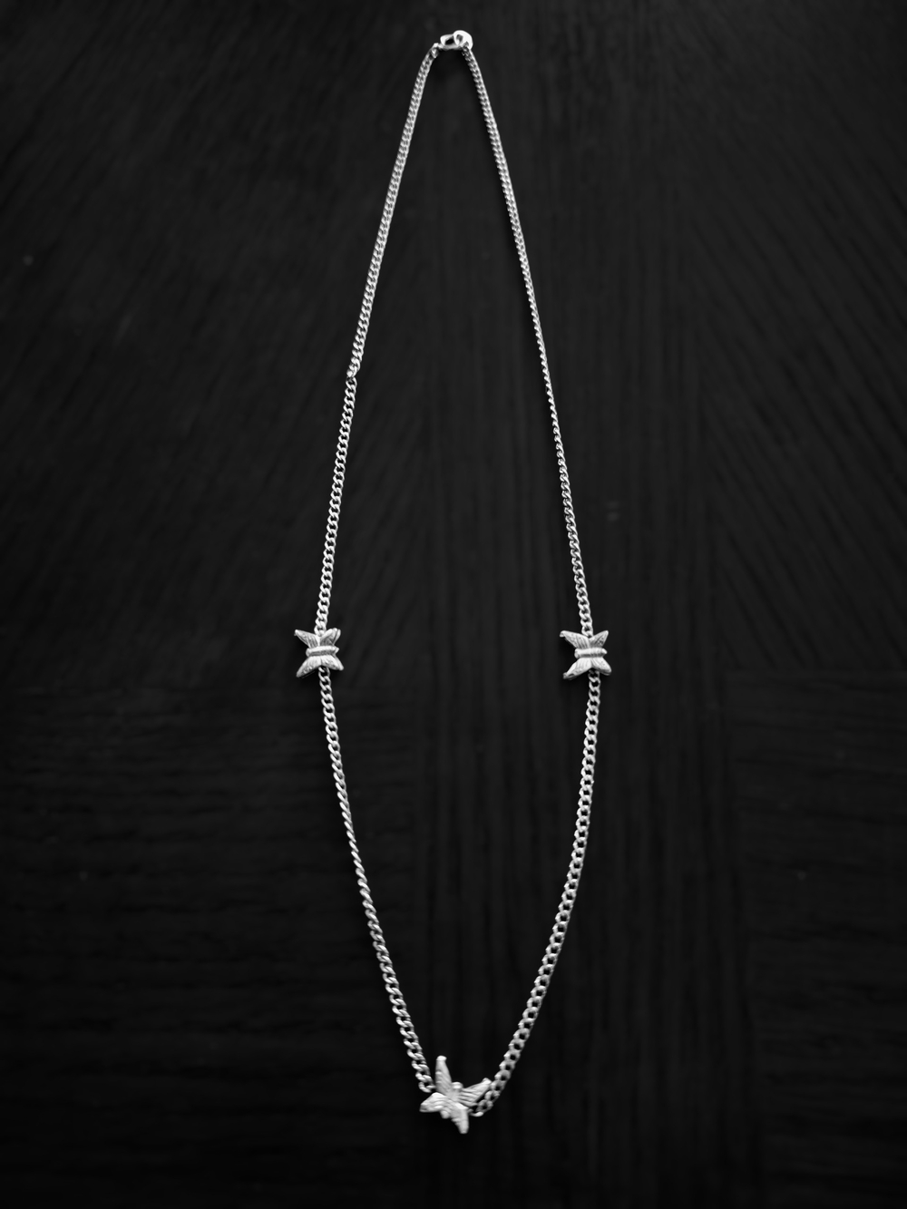 Childs Butterfly Charm Chain Necklace in Silver Like New